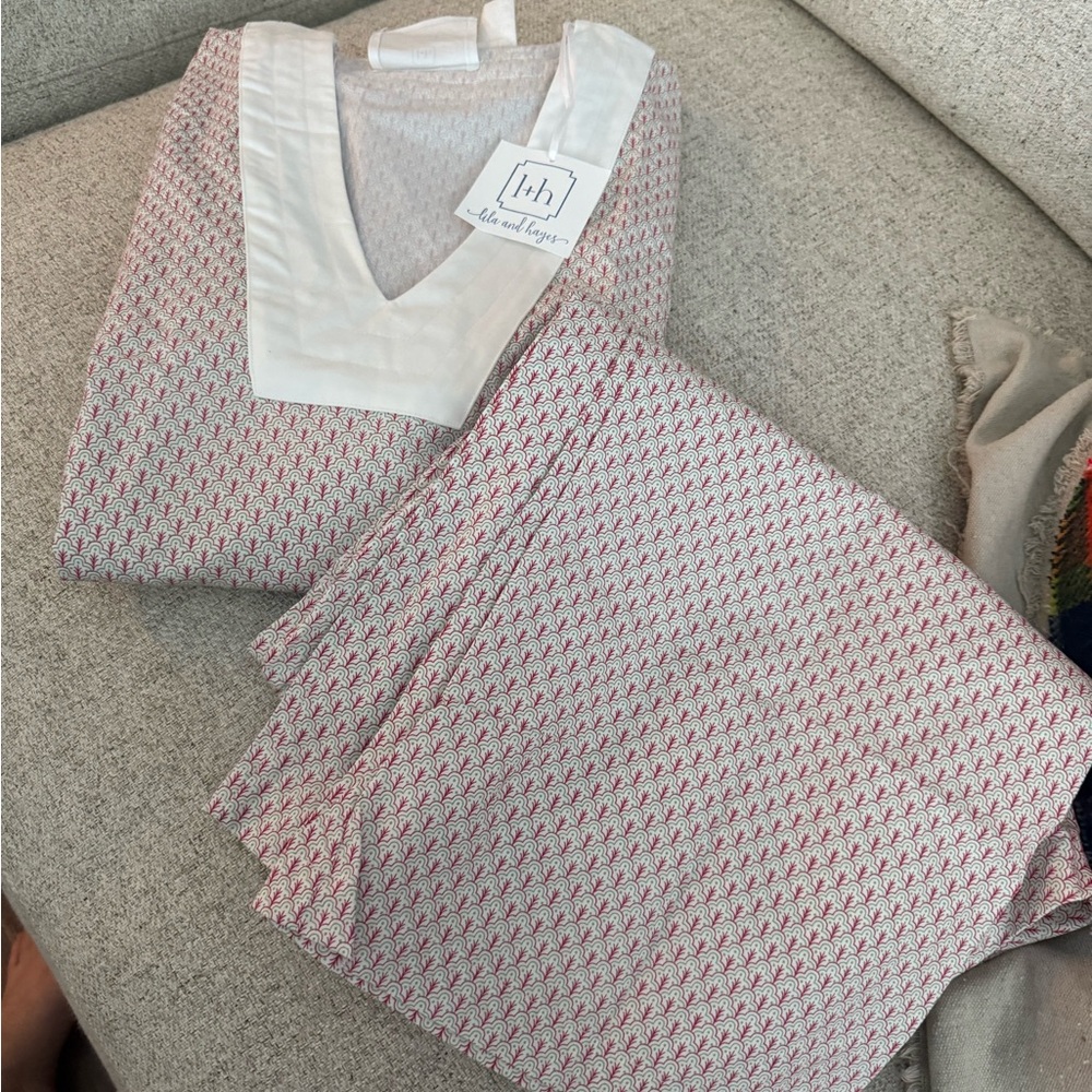 Lila Hayes Pink/red and White Pajama Set large.